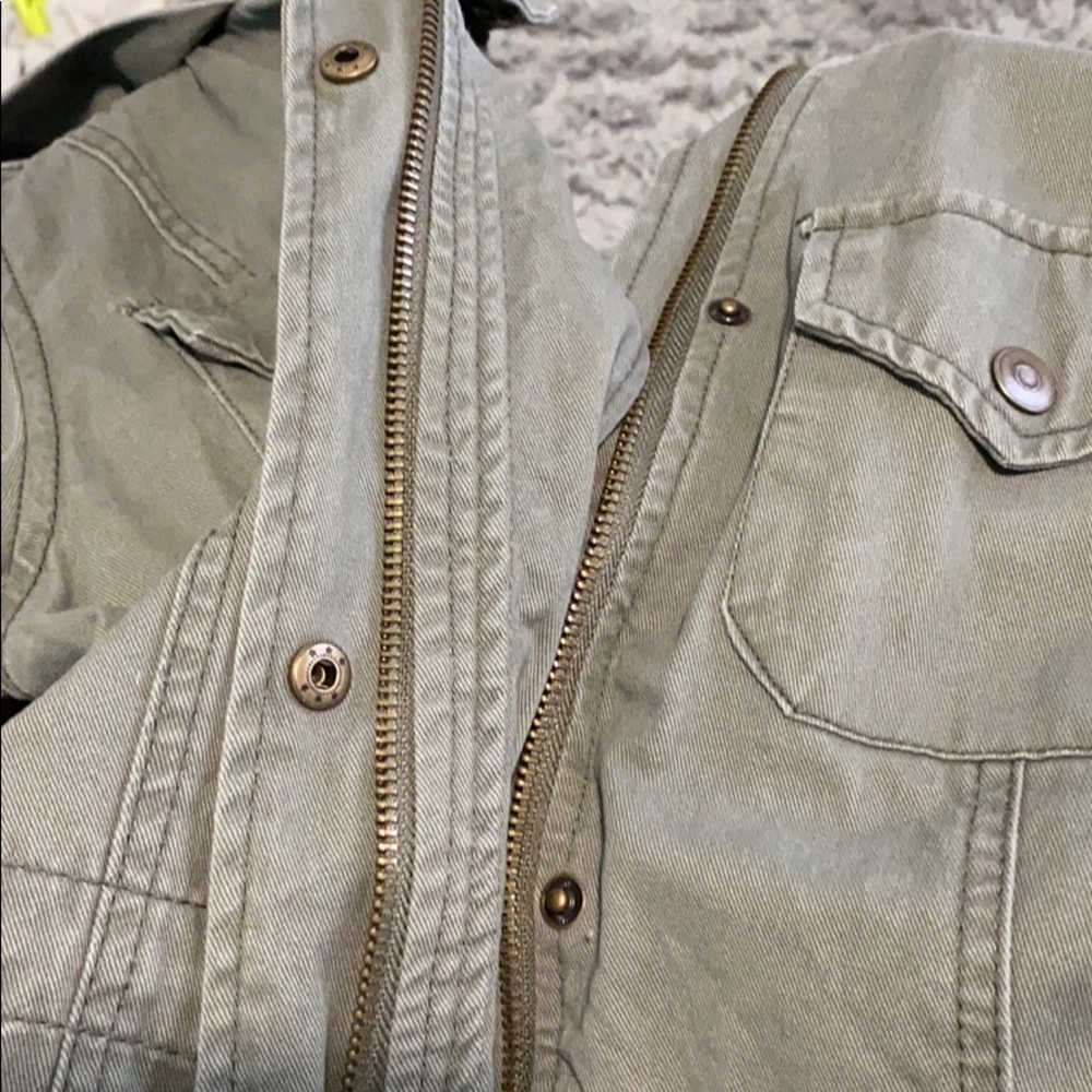 Army green jean jacket - Picture 8 of 8